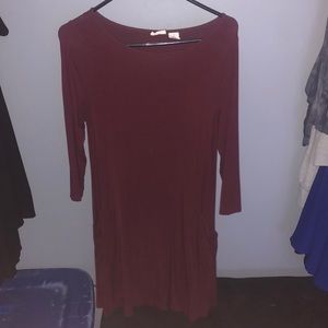 Maroon long sleeve dress with pockets